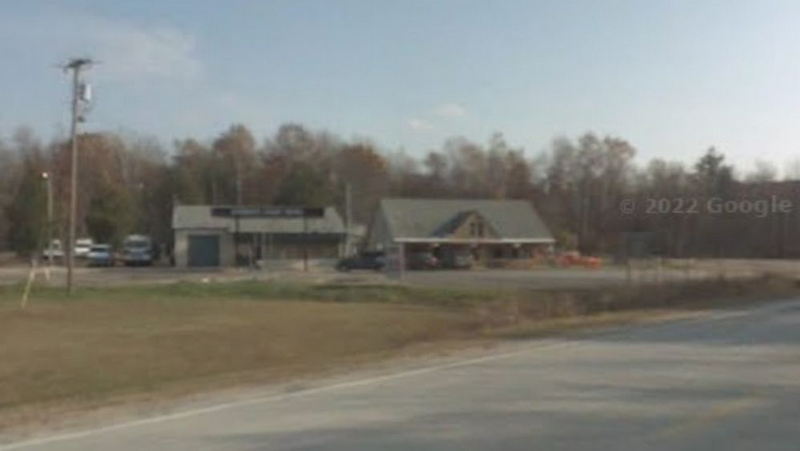 Garlets Corner Restaurant and Motel - 2008 Street View - Restaurant On Right